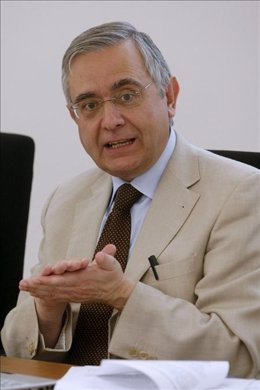 El Portavoz De La Agencia Estatal De Meteorología, Ángel Rivera.