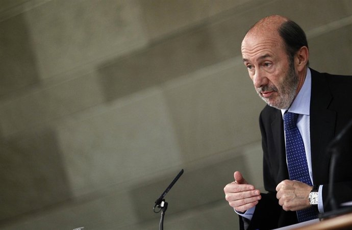 Imagen De Rubalcaba En El Consejo De Ministros