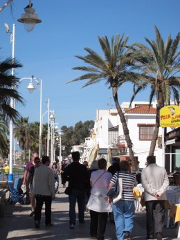 Turistas Visitan Andalucía