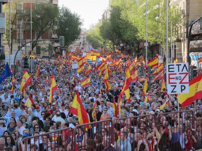 Manifestación contra la presencia de ETA en las instituciones