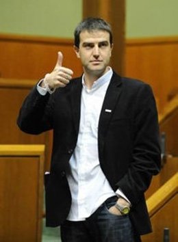 Gorka Maneiro,  Parlamentario Vasco De Upyd Por La Provincia De Álava