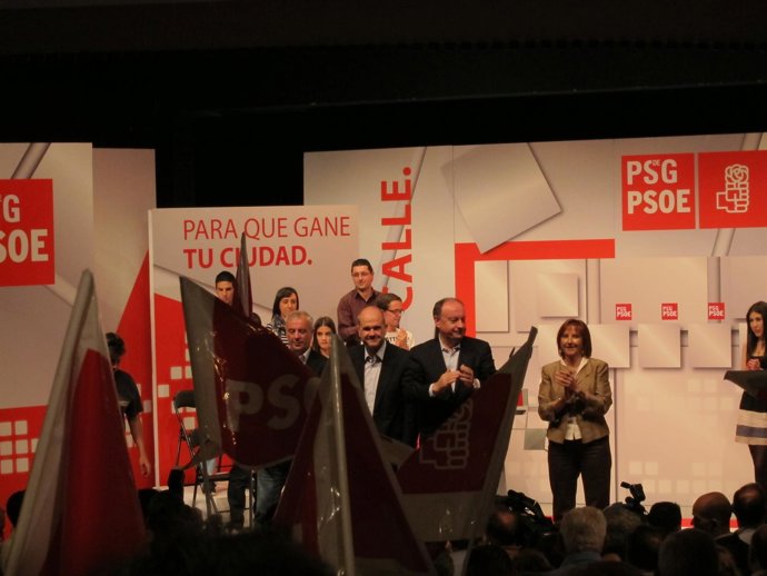 Manuel Chaves, Pachi Vázquez Y Antón Louro En Un Mitin