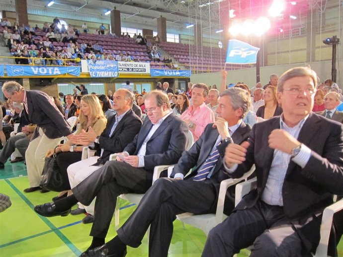 García Nieto (I), Herrera, Sanz Y Fernández Santiago (D)