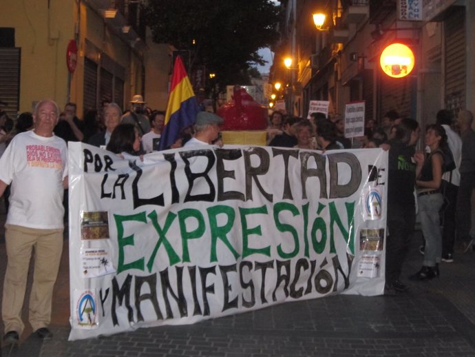 Procesión Atea Por Las Calles De Madrid