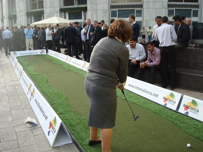 Simulador De Golf Para Promocionar Mallorca