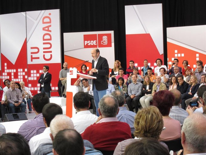 Alfredo Pérez Rubalcaba En Logroño