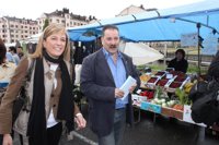 Espinosa replica a Fernández que no todos son candidatos "sumisos", como él