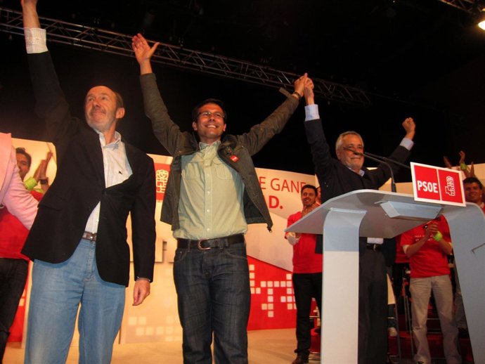 Rubalcaba, En Un Momento Del Mitin En Granada