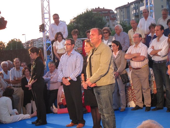 Momento Del Homenaje En Robledillo