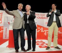 Jáuregui insta a reivindicar las siglas frente a quienes "quieren llenar el mapa de gaviotas y de color azul'