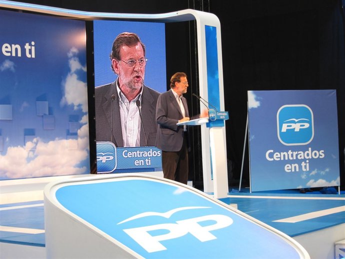 El Líder Nacional Del PP, En Un Mitin En Valladolid