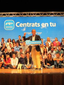 Francisco Camps, Con Jóvenes De Nuevas Generaciones