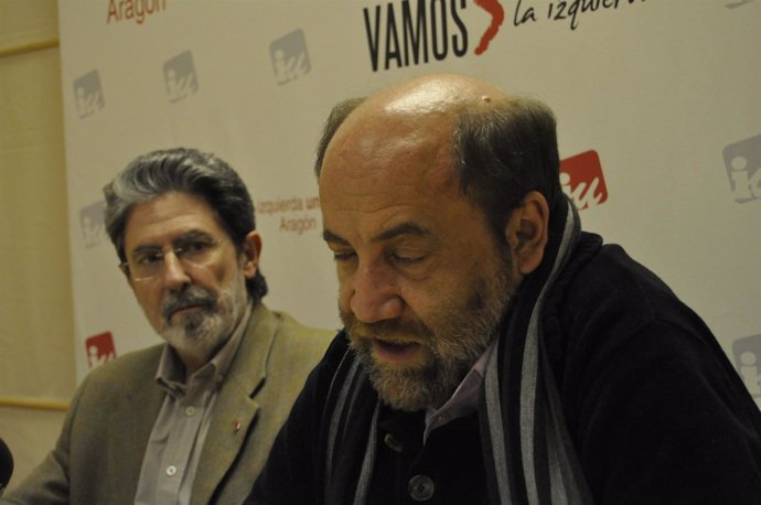 José Manuel Alonso (Dcha.) Y Adolfo Barrena (Izda.), De IU.