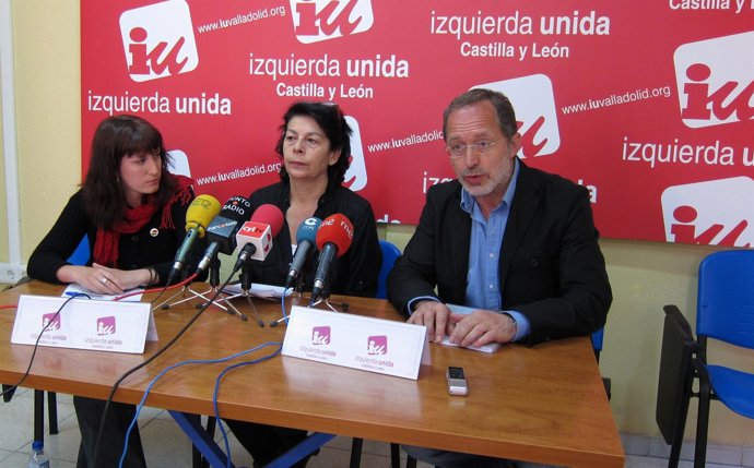 Rueda De Prensa De IU.
