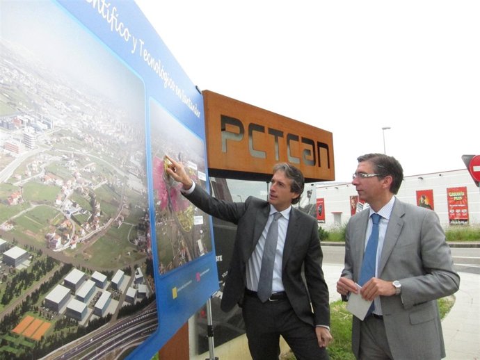 El Alcalde, Íñigo De La Serna, Y El Concejal De Infraestructuras, César Díaz