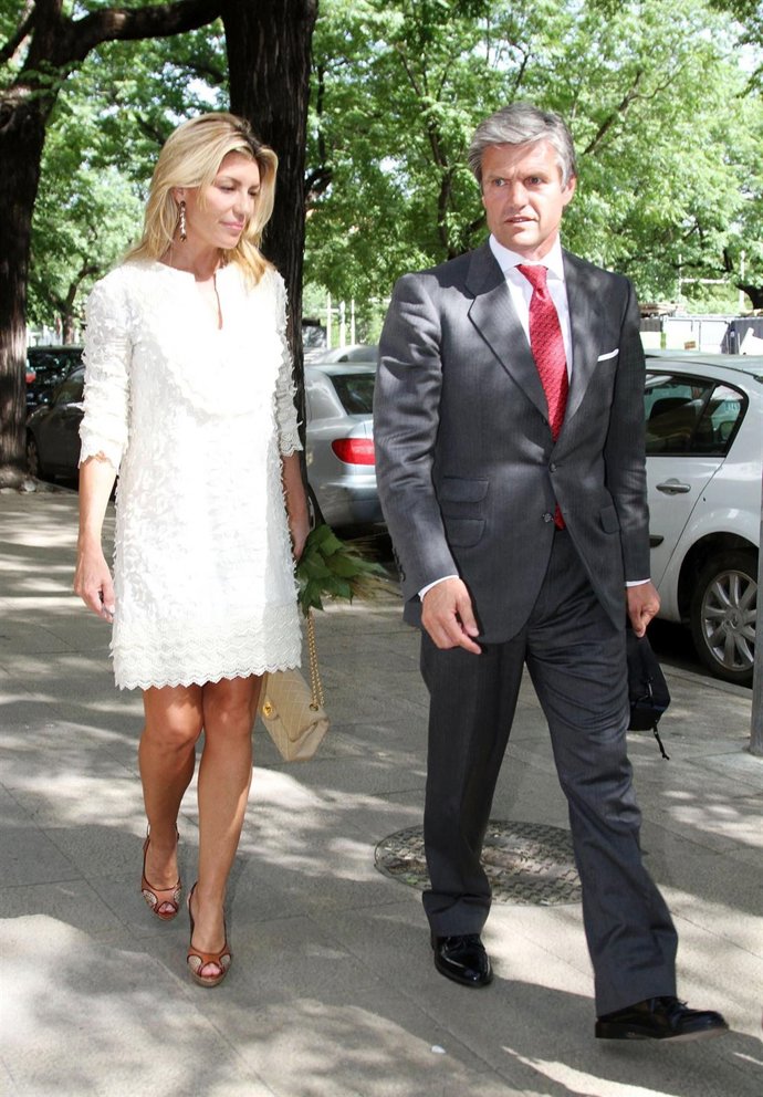 Juan Antonio Ruiz Espartaco Y Patricia Rato Juntos En La Comunión De Su Hijo