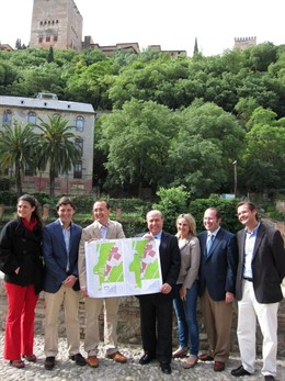 El PP Propone Una Conexión Mecánica Con La Alhambra