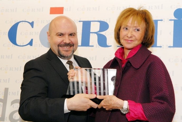 Luis Cayo Y María Teresa Fernández De La Vega