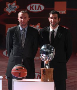 Dusko Savanovic - Álex Mumbrú