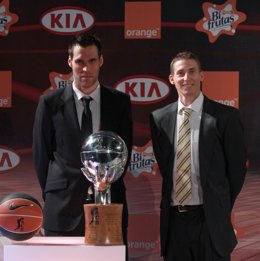 Fernando San Emeterio - Jaycee Carroll