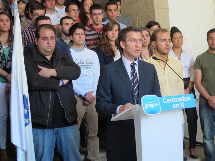 Feijóo, Tras La Ofrenda A Castelao