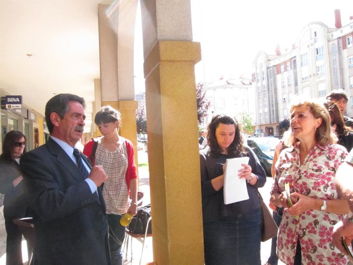 Revilla En El Alisal