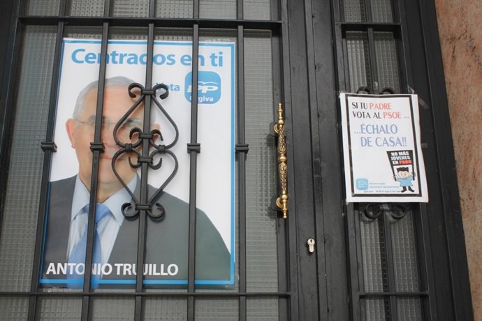 NP. PSOE Exige Retirada Cartel Electoral PP Órgiva 20110516