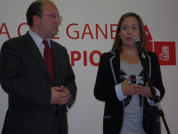 El Candidato Enrique Cabero Y La Eurodiputada Iratxe García