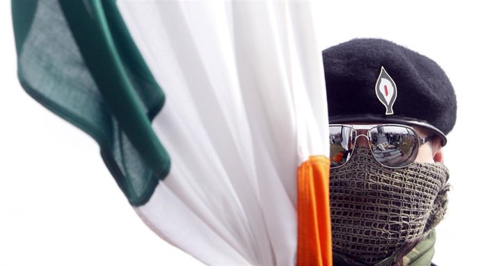 Activista Del IRA Auténtico En Irlanda Del Norte