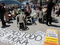 Los acampados en Sol solicitan permiso a la Delegación del Gobierno para mantener la carpa hasta el 22-M 