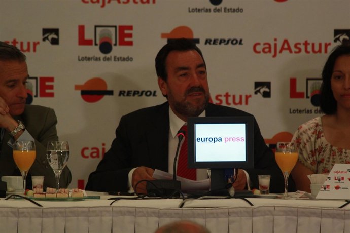 Miguel Carballeda, Teresa Perales, Enhamed Enhamed Y Jon Santacana Desayuno EP