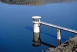 Toma De Agua De Un Embalse Madrileño