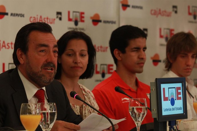 Miguel Carballeda, Teresa Perales, Enhamed Enhamed Y Jon Santacana Desayuno EP