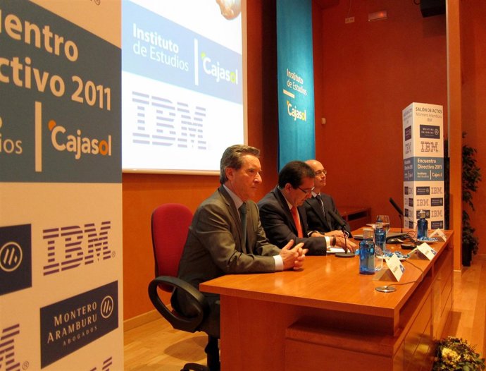 Iñaki Gabilondo Y Antonio Pulido, En La Inauguración De 'Encuentro Directivos'