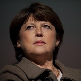 Martine Aubry, nueva secretaria del Partido Socialista francés