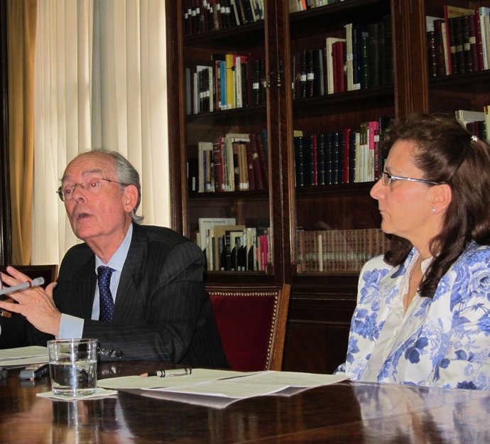 Ignacio Buqueras, De ARHOE, Y Elsa González, De FAPE