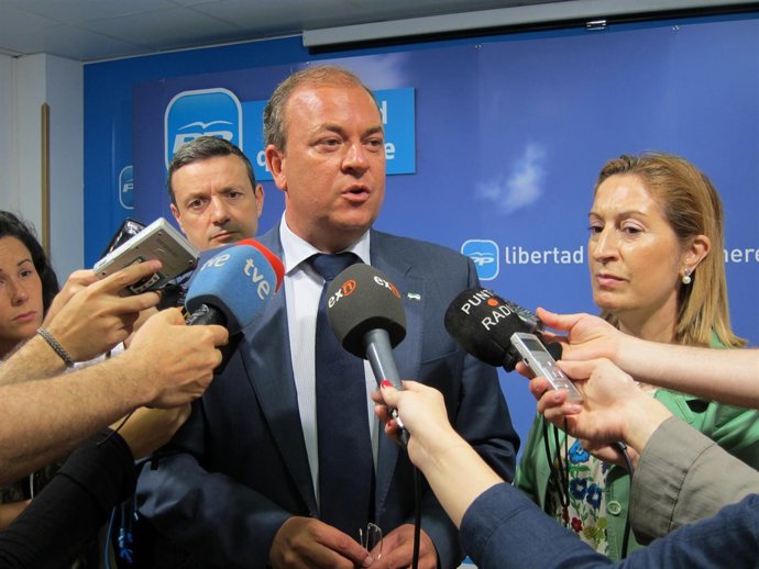 Monago Y Ana Pastor 2