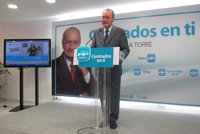 De la Torre se compromete a mantener las partidas en materia social y a impulsar el plan de guarderías