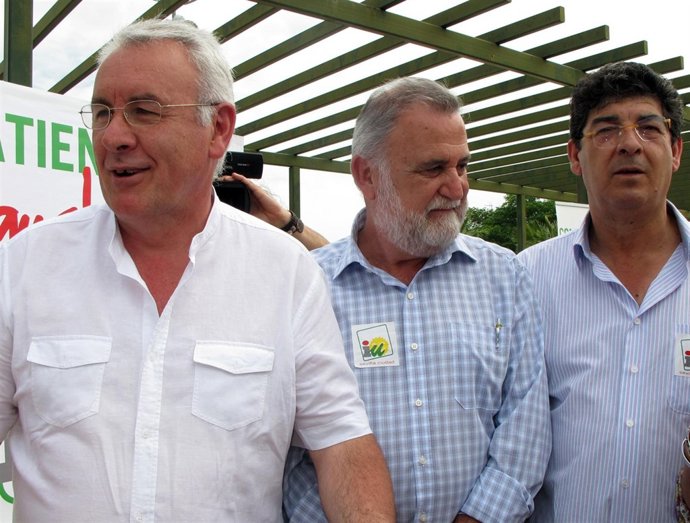Lara, Torrijos Y Valderas Antes Del Reparto De Propaganda En Torreblanca
