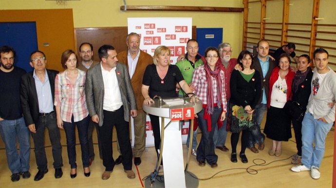 Gómez Morante En Un Mitin En Torrelavega. 