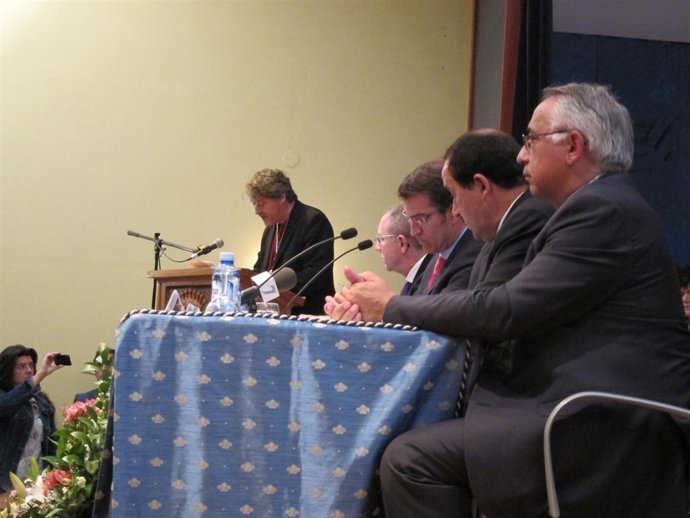 Acto De Homenaje A Lois Pereiro En Monforte 