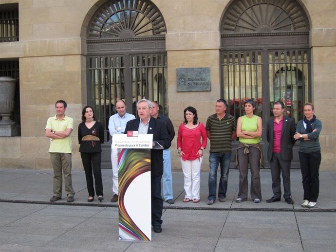 Patxi Zabaleta Con Otros Candidatos De Nafarroa Bai 2011.