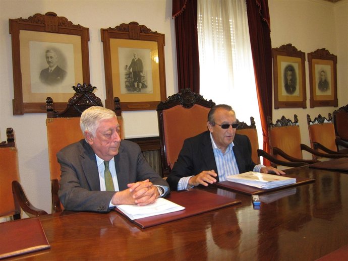 Sánchez-Barcáiztegui Y Fabra Atienden A Los Medios Tras La Reunión