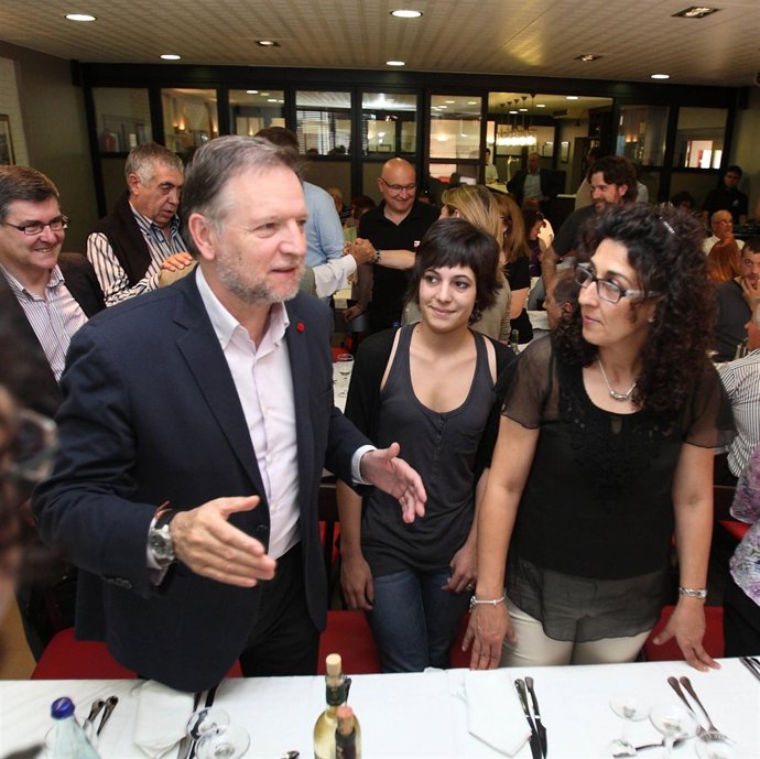 Marcelino Iglesias En Calaceite (Teruel)