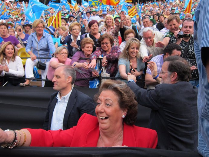 Rajoy, Camps Y Barberá Durante El Mitin En La Plaza De Toros De Valencia