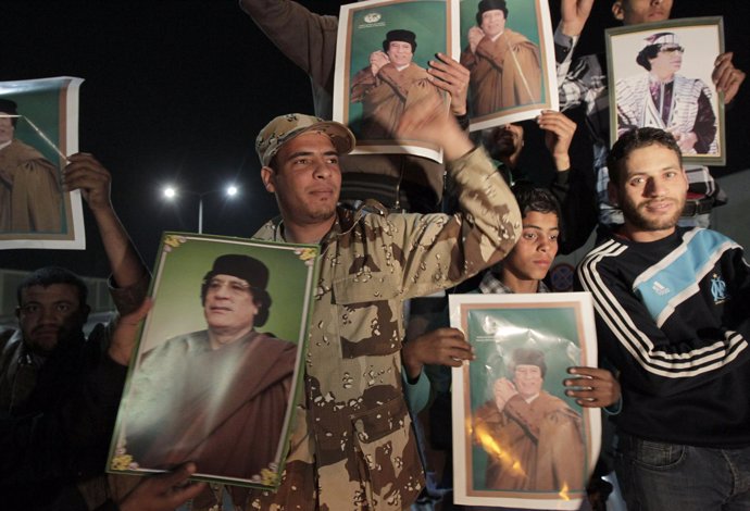 Ciudadanos Libios Partidarios De Muamar Gadafi