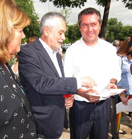 Griñán Y Espadas En Un Recorrido Electoral