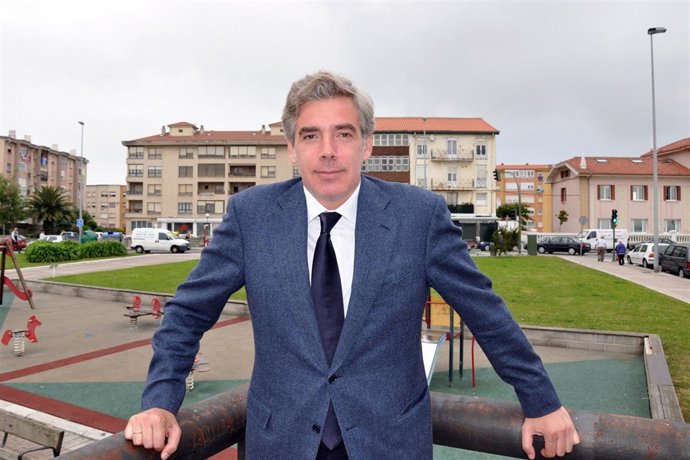 José María Fuentes-Pila, Candidato Del PRC. 