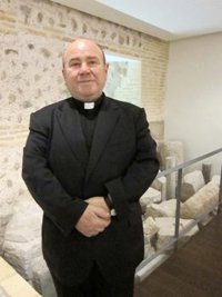 El arzobispo confía en poder restaurar la cúpula de la Basílica del Pilar