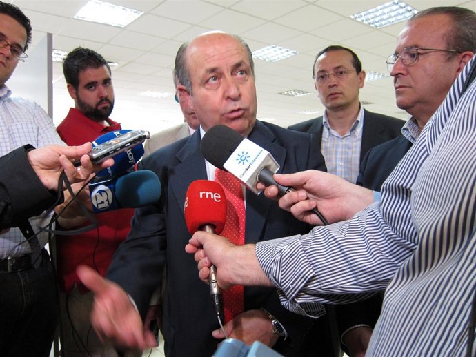 El Alcalde De Granada, José Torres Hurtado.